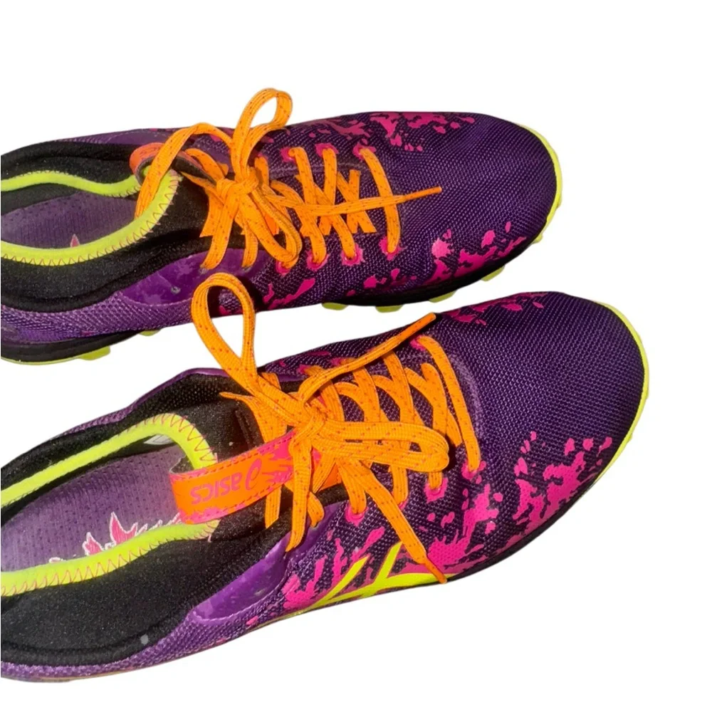 Asics eye catching